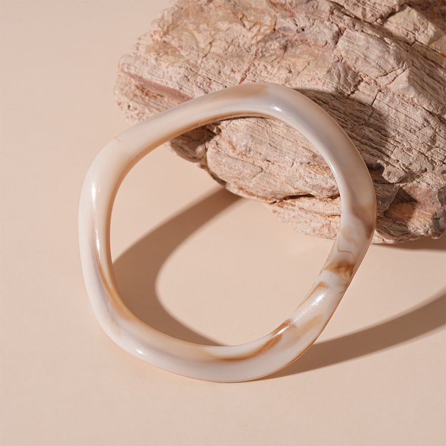 Irregular Wave Single Acrylic Bracelet
