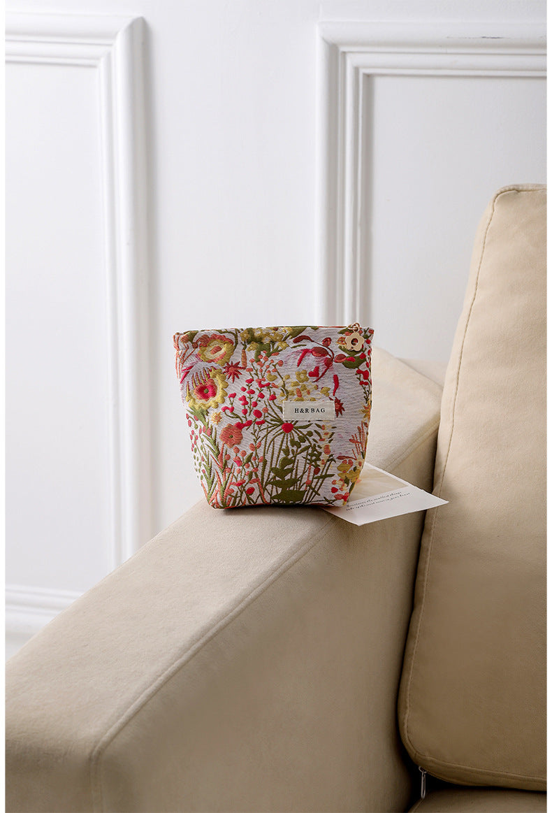Vintage Floral Jacquard Portable Makeup Bag