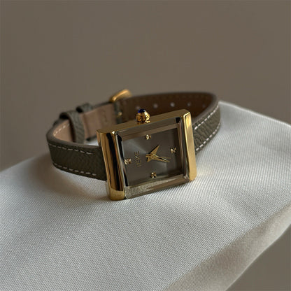 Minimalist Small Dial Leather Strap Quartz Watch