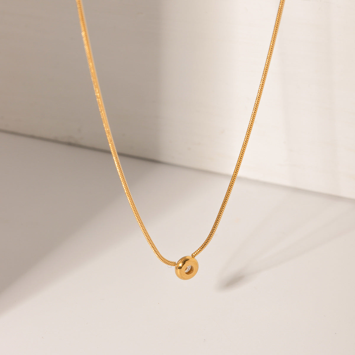 Simple Rhinestone Round Pendant Necklace