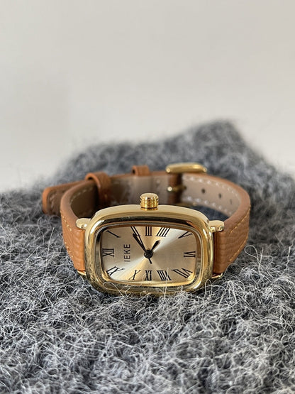 Vintage Leather Strap Gold Tone Quartz Watch