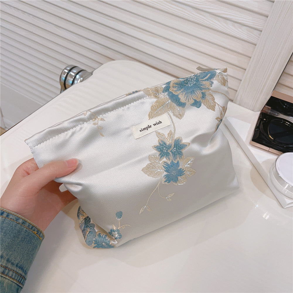 Chic Floral Jacquard Makeup Bag