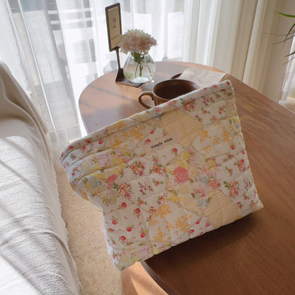 Flower Print Padded Large Capacity Make Up Bag