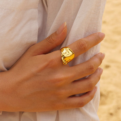 Wave Diamond Vintage Ring