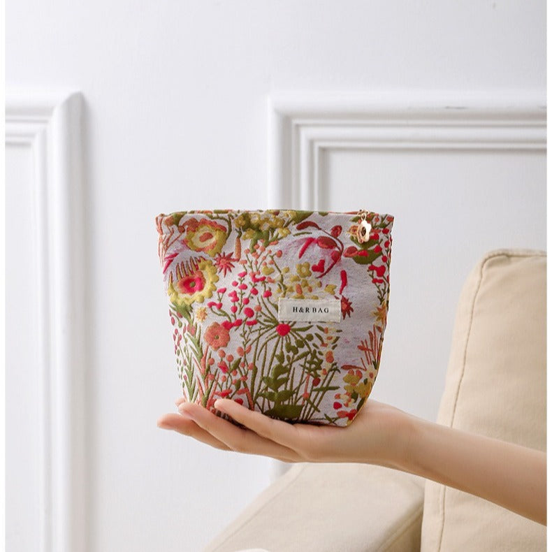 Vintage Floral Jacquard Portable Makeup Bag
