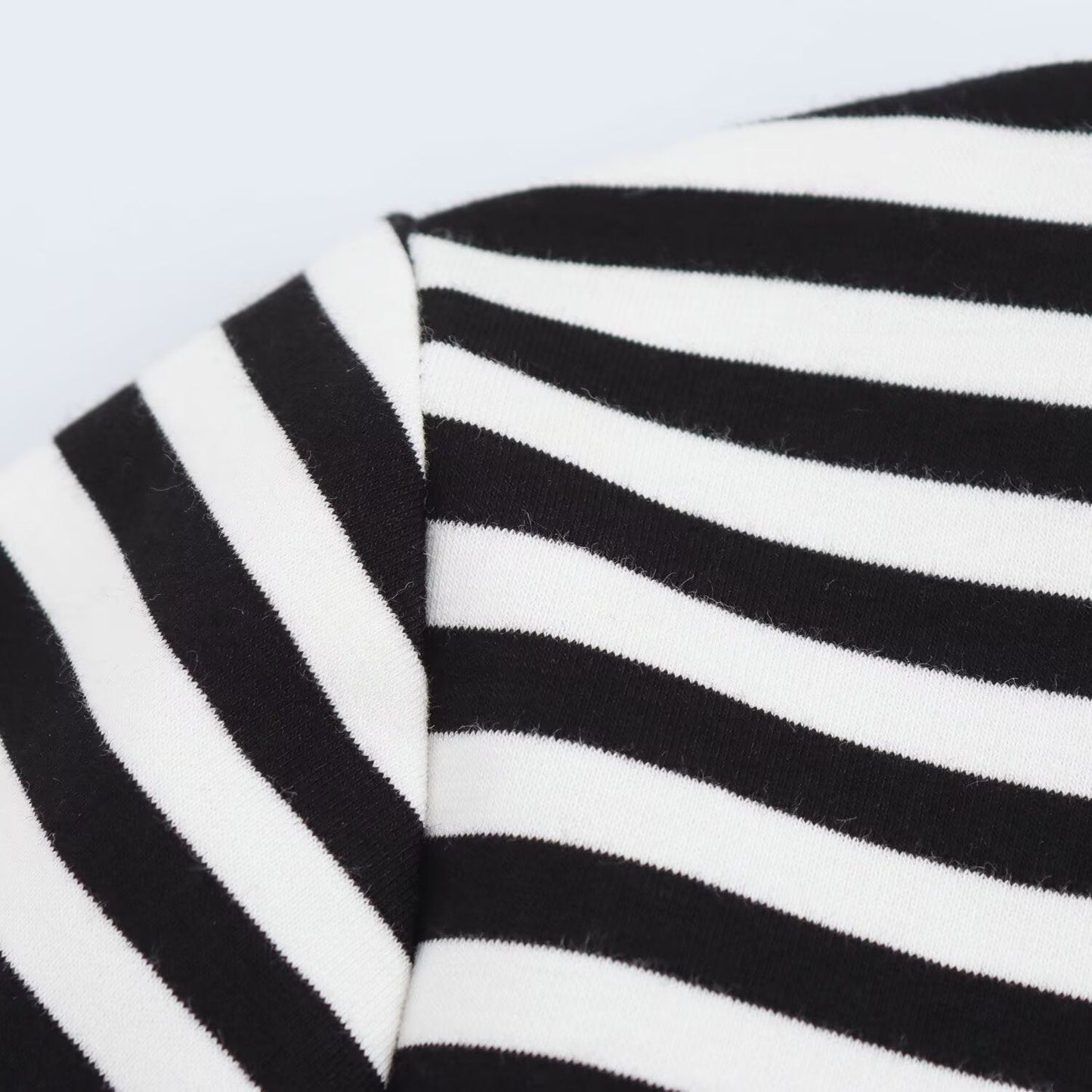 Simple Solid Color Round Neck T-Shirt