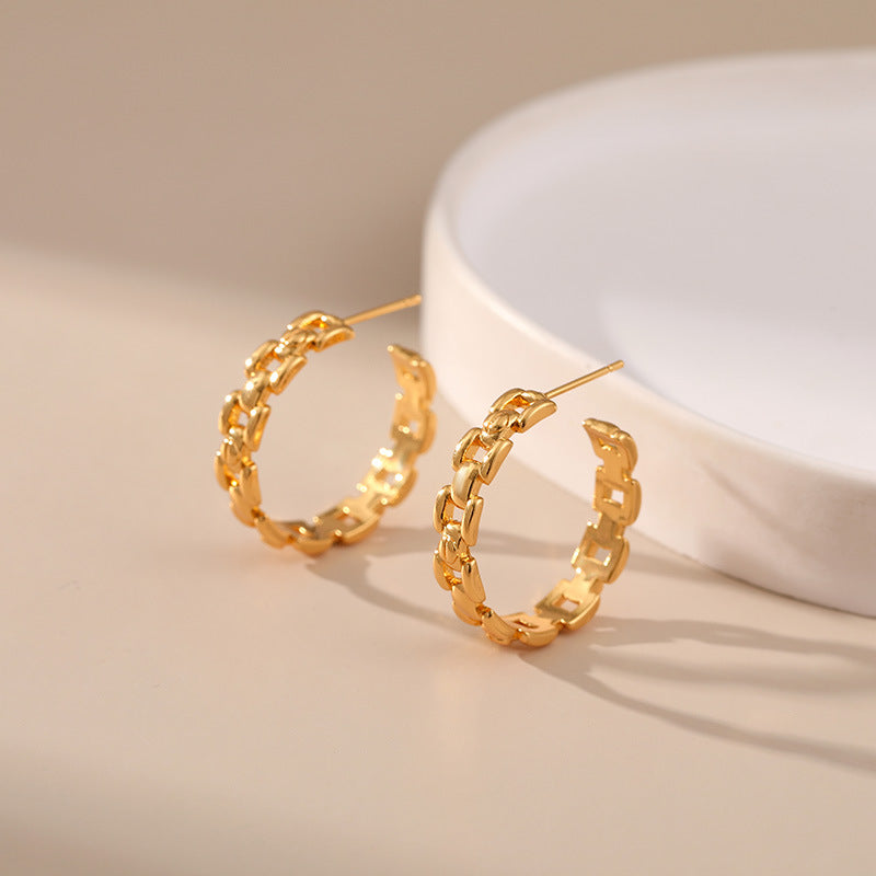 Elegant Hellow Out Simple Stud Earrings