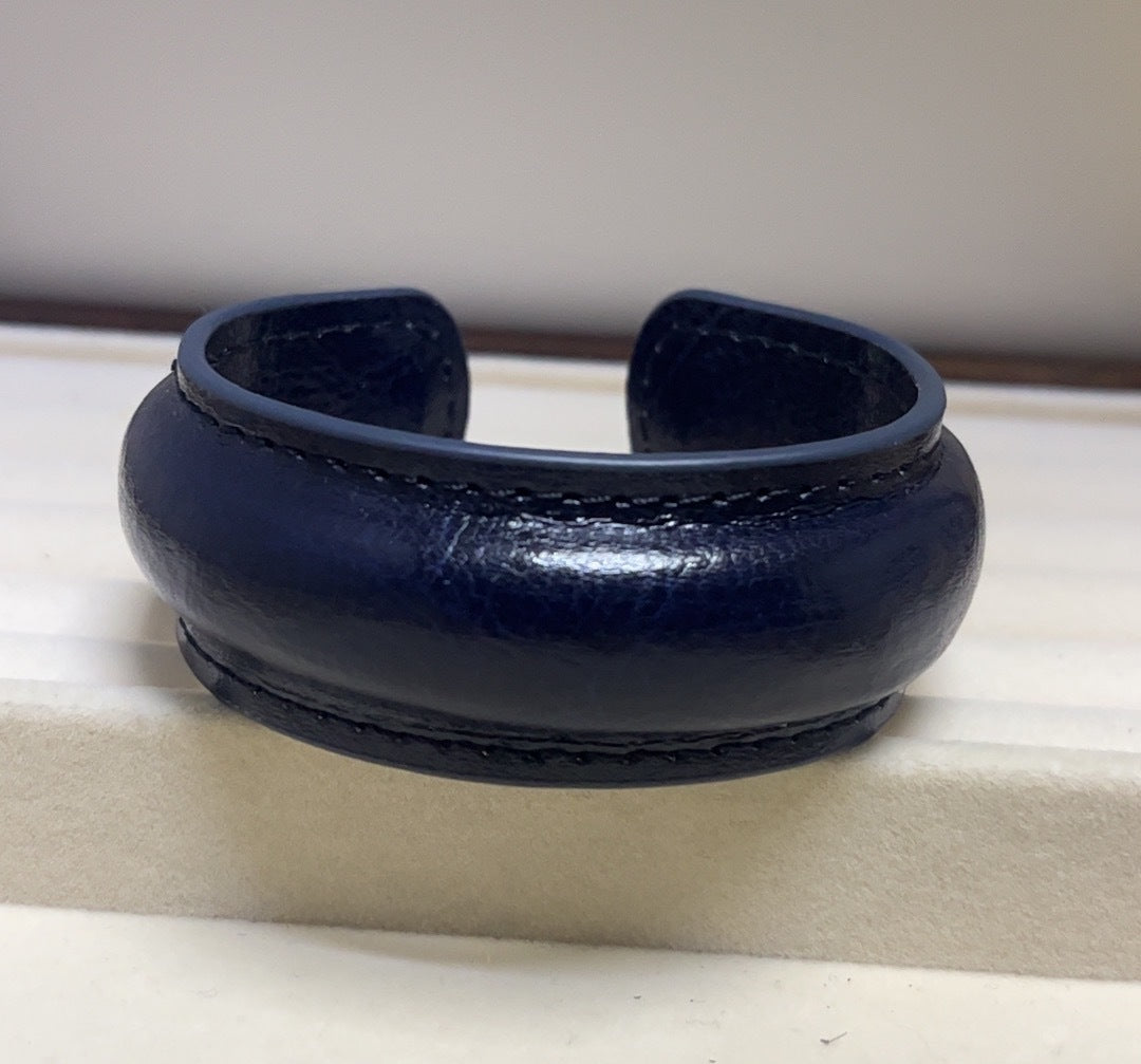 Vintage Leather Wide Open Bracelets