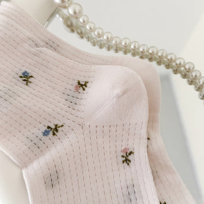 Sweet Floral Hollow Thin Socks