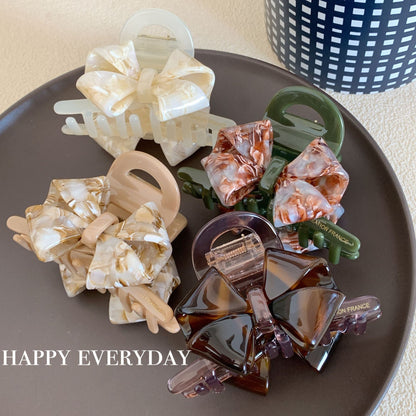 Bow Tie Sweet Claw Clip