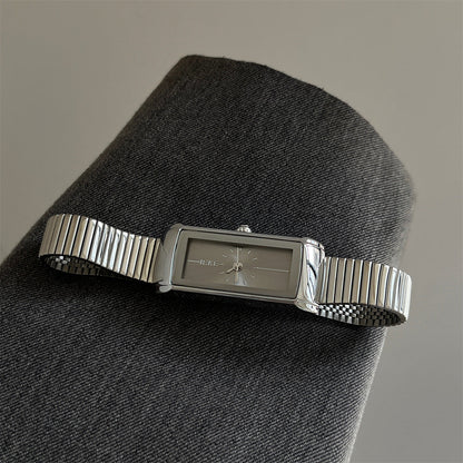 Chic Silver Snake Head Dial Quartz Watch