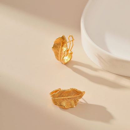 Vintage Simple Gold Leaf Stud Earrings