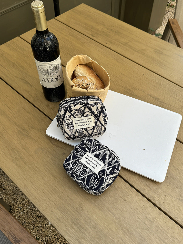 Simple Color Block Embroidered Mini Wallet