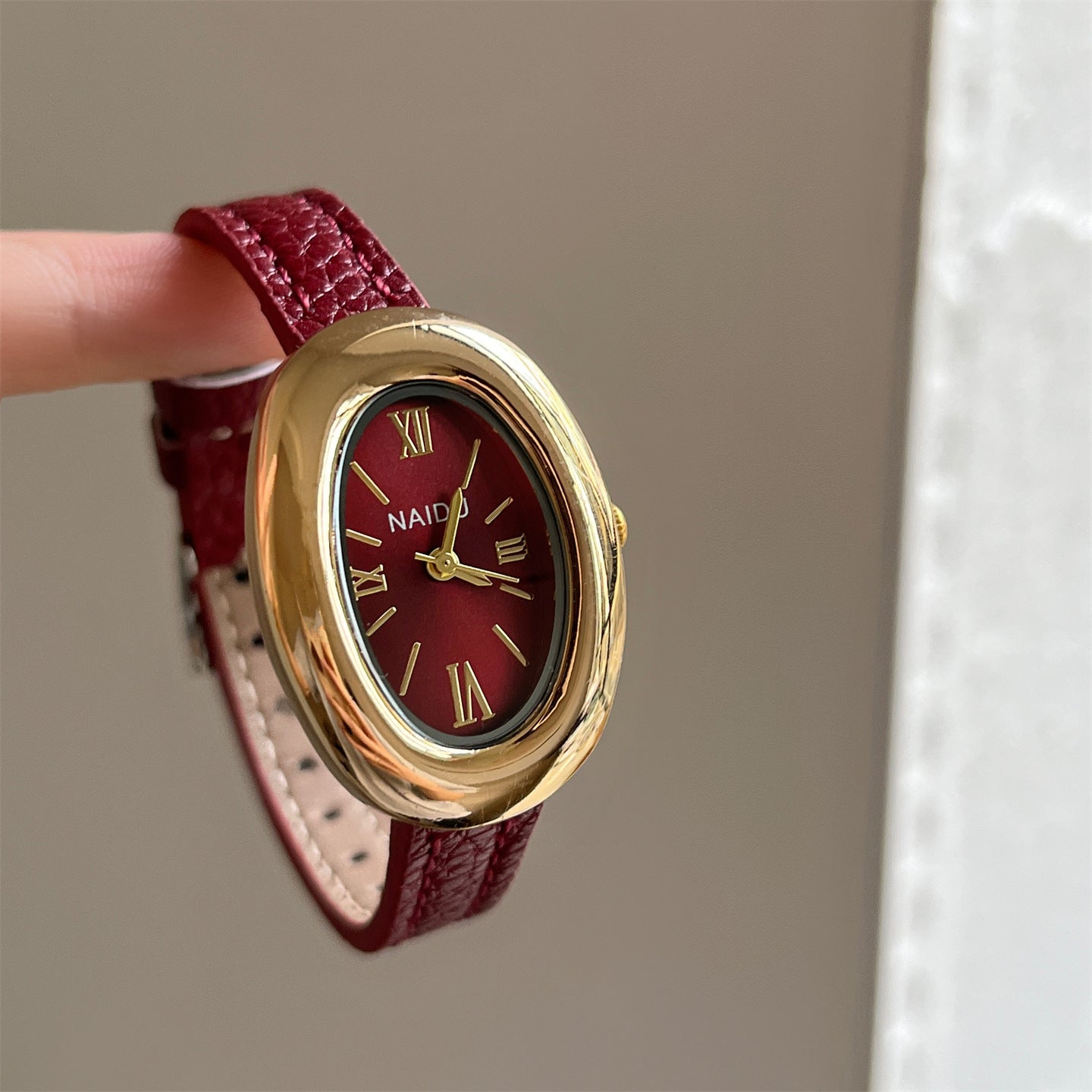 Leather Strap Vintage Oval Watch