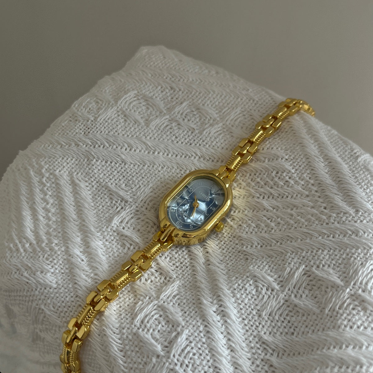 Vintage Gold Oval Bracelet Quartz Watch