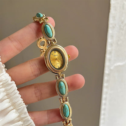 Vintage Gold Oval Dial Bracelet Quartz Watch