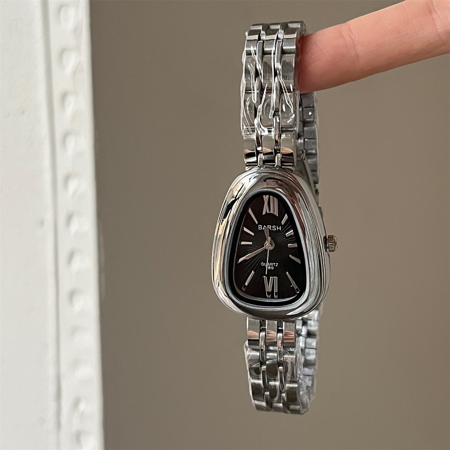 Luxury Snake Head Case Quartz Wrist Watch