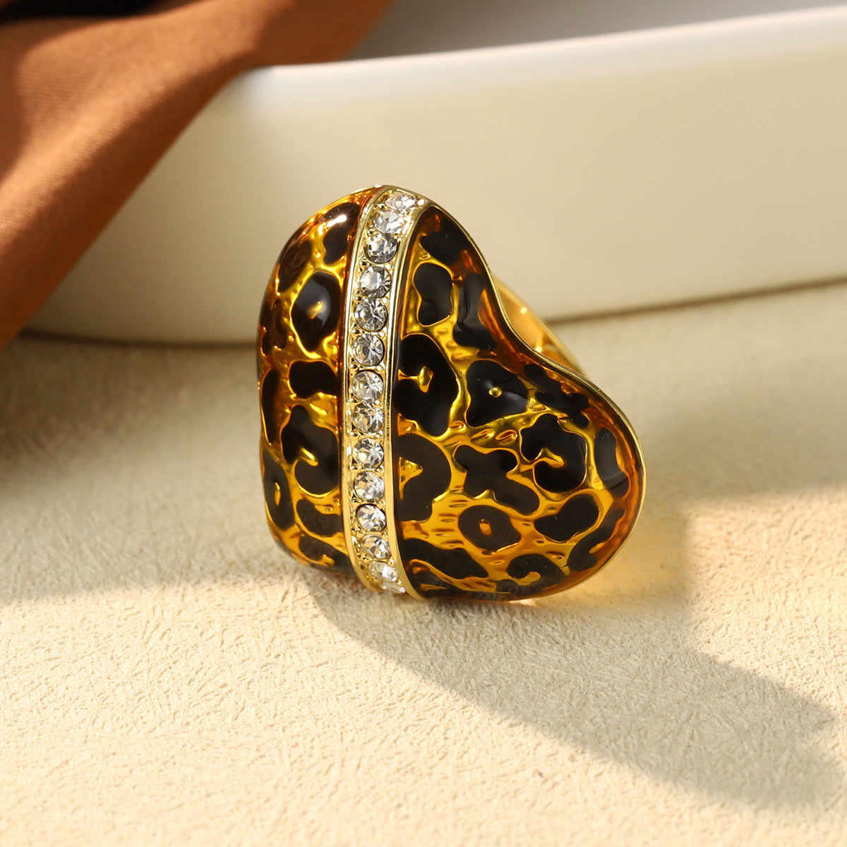 Vintage Enamel Leopard Print Heart Ring