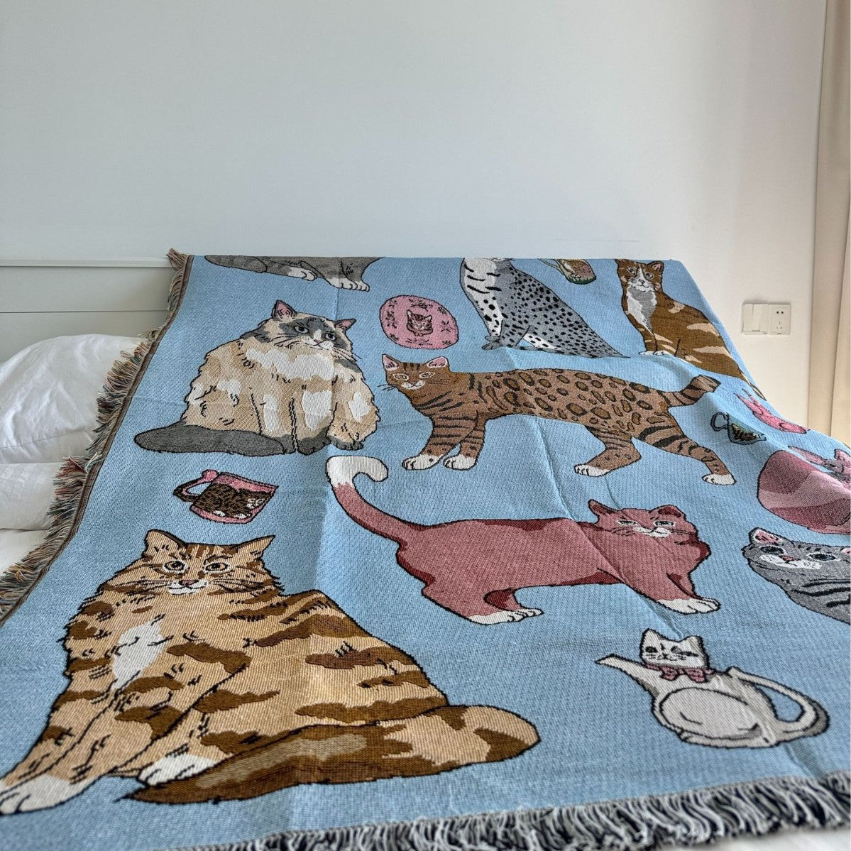 Cozy Funny Cat Prints Tapestry Throw Blanket