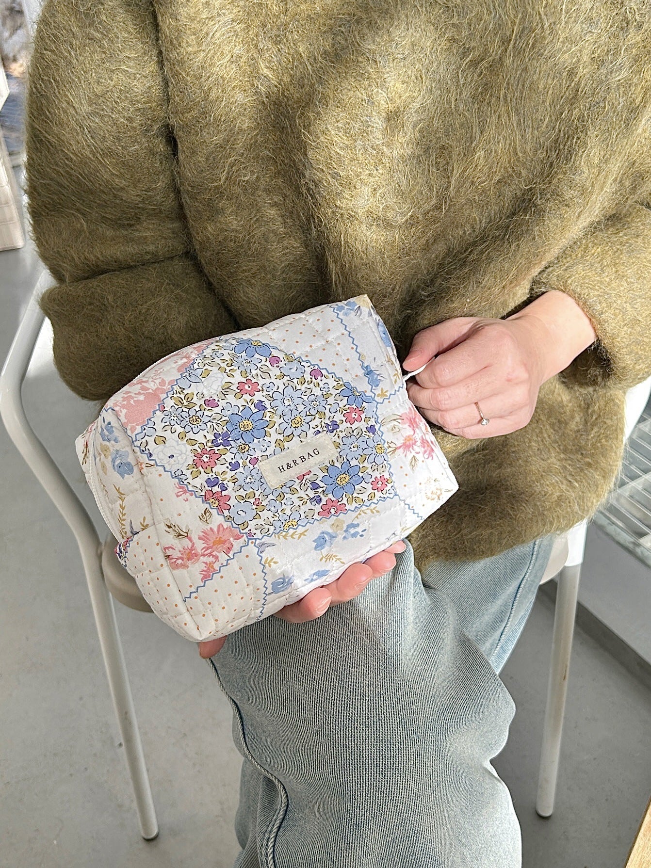 Floral Print Plaid Portable Cosmetic Bag