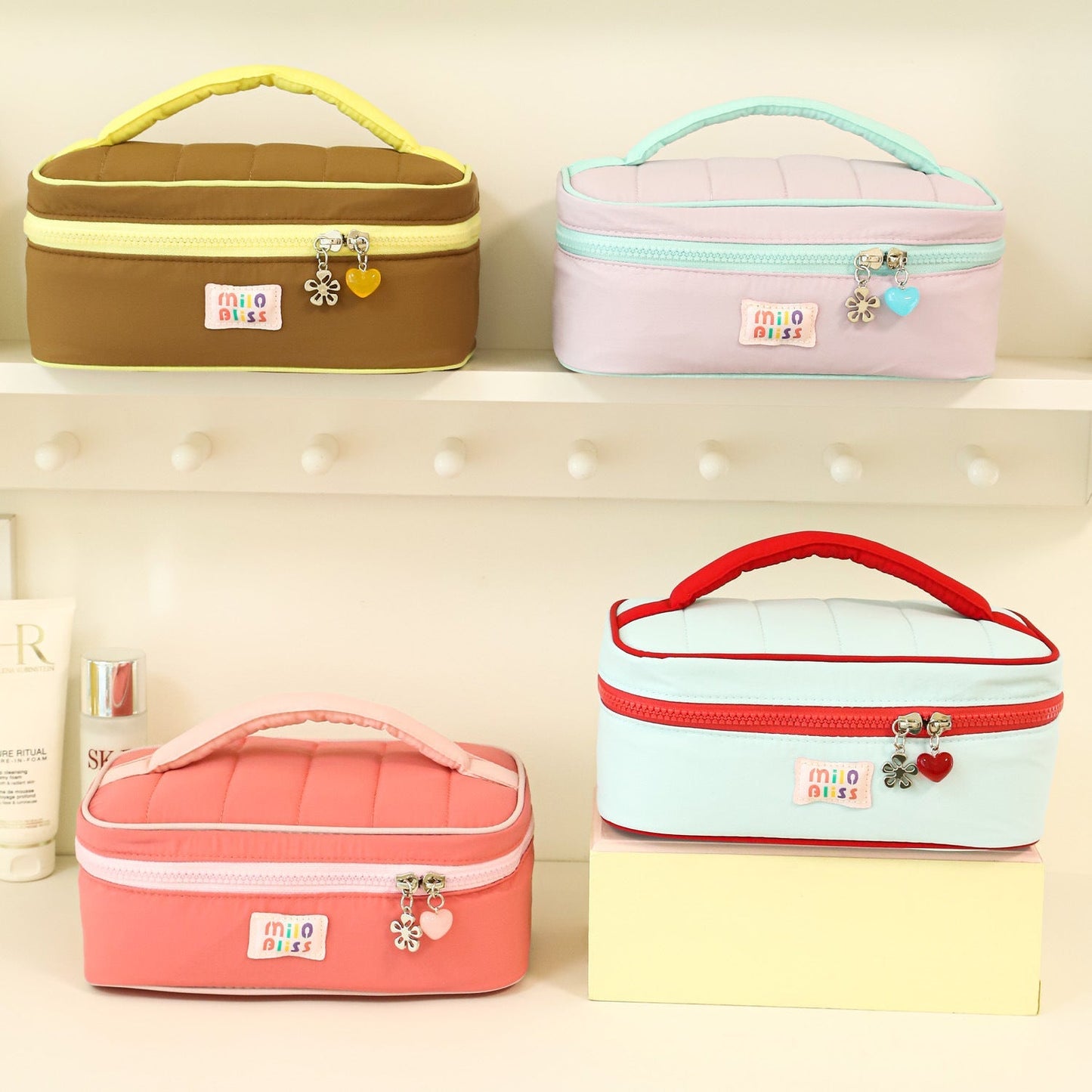 Simple Large Capacity Portable Makeup Bag