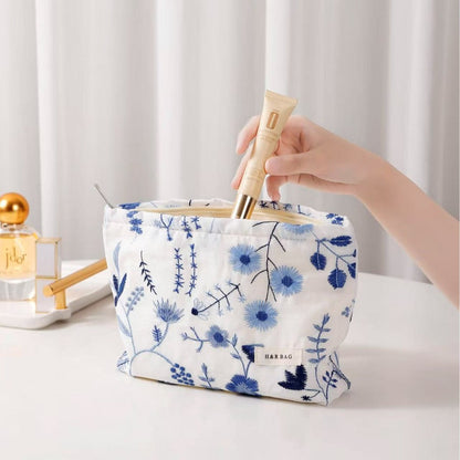Minimalist Portable Floral Print Makeup Bag