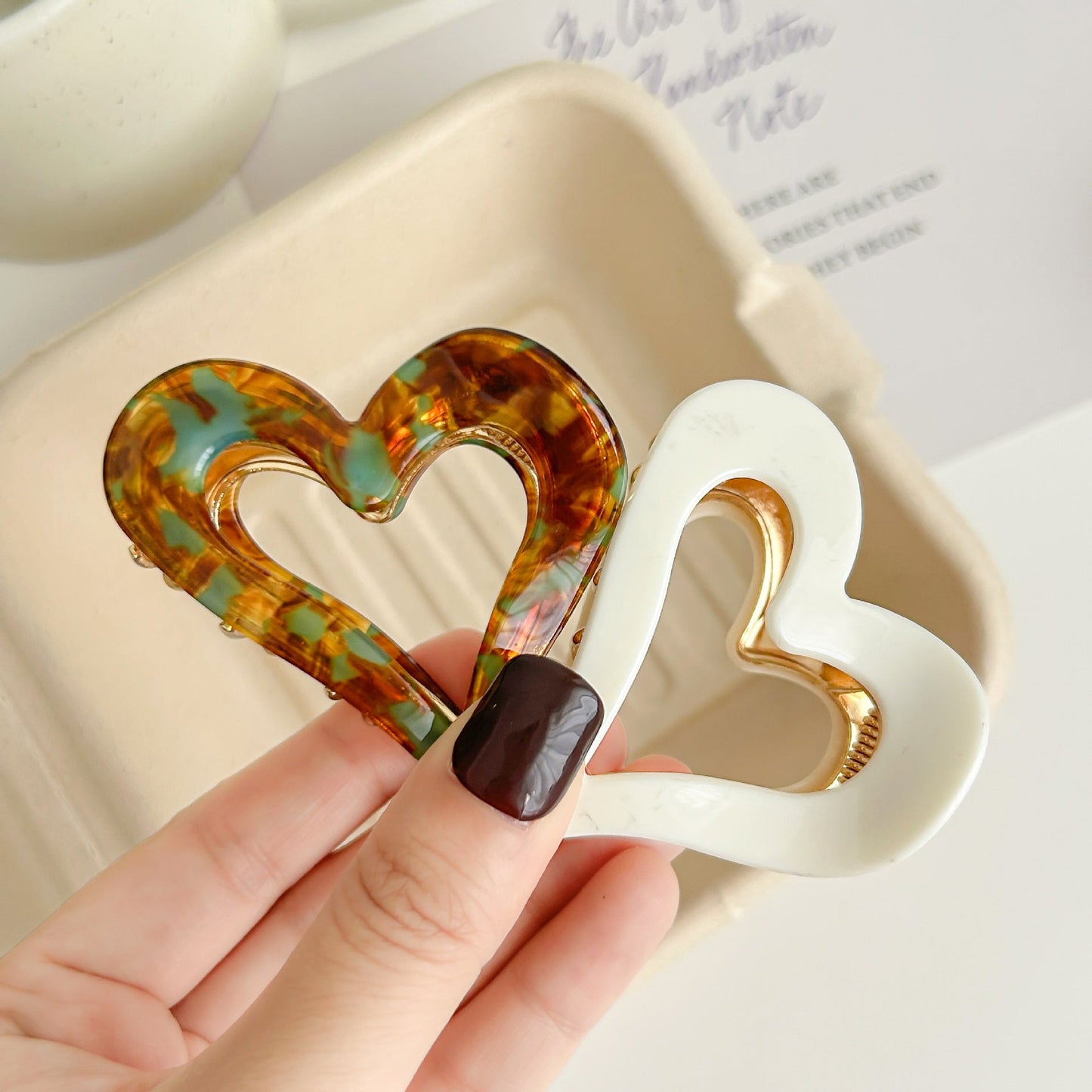 2+Vintage Love Elegant Mediem Hair Clips