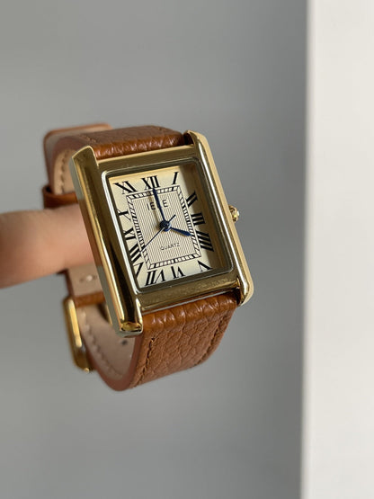 Vintage Leather Strap Gold Tone Quartz Watch