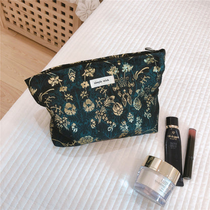 Retro Versatile Jacquard Makeup Bag