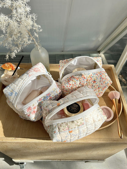 Floral Print Plaid Portable Cosmetic Bag