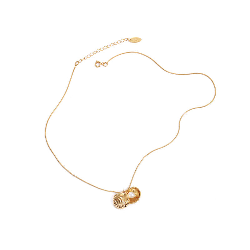 Pearl Shell Simple ELegant Necklace