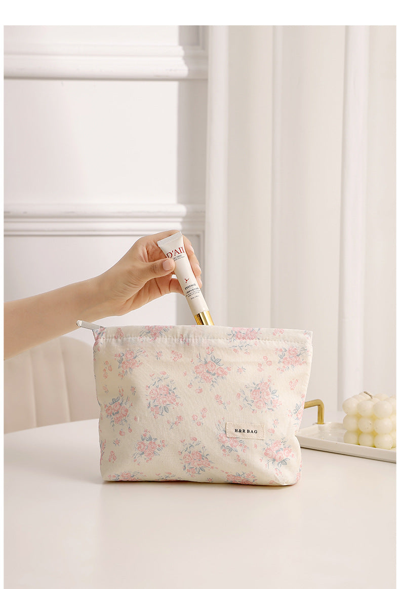 Floral Print Sweet Simple Cosmetic Bag