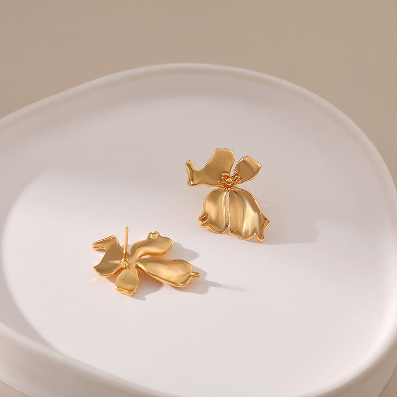 Elegant Irregular Flower Stud Earrings