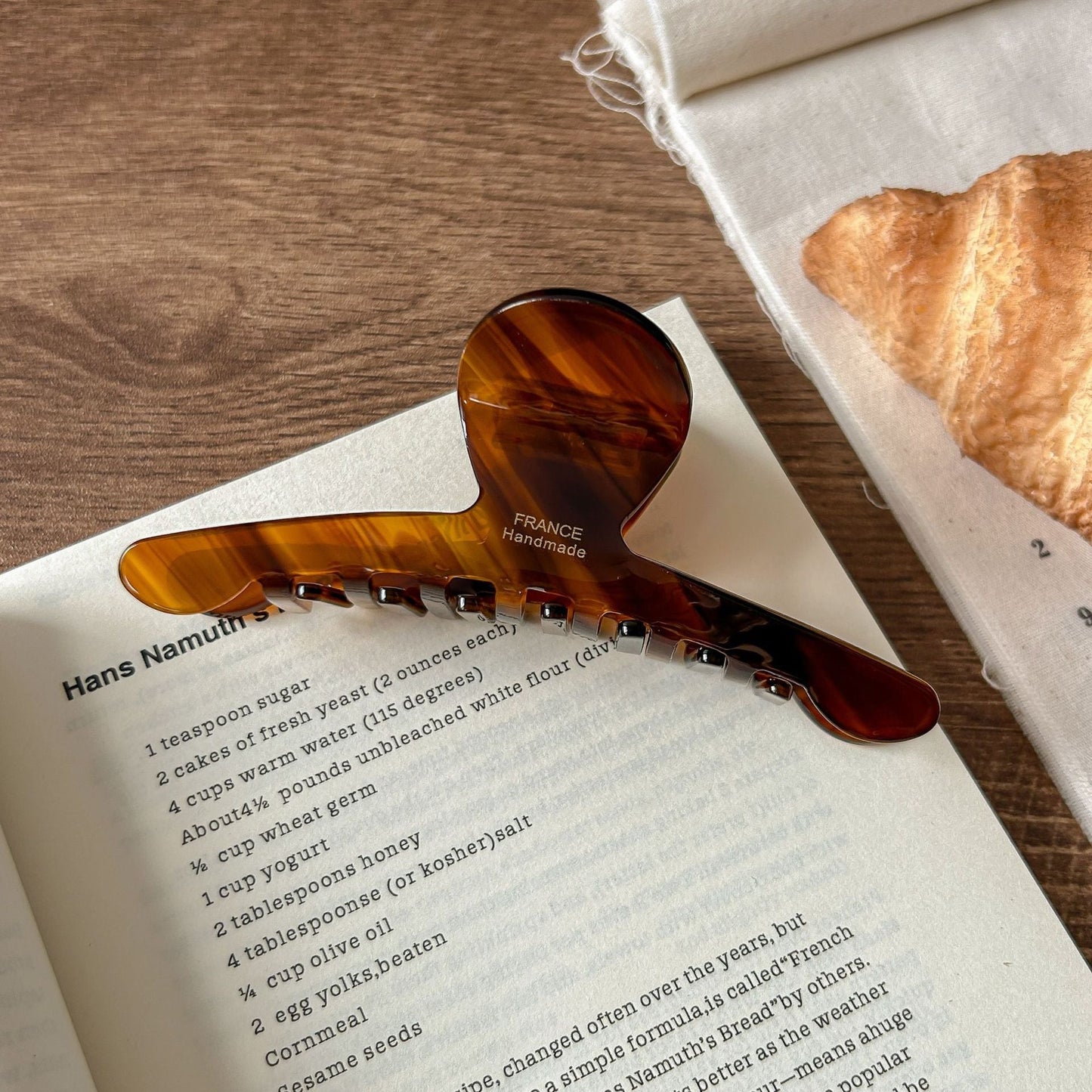 2+VIntage Delicate Large Hair Claws