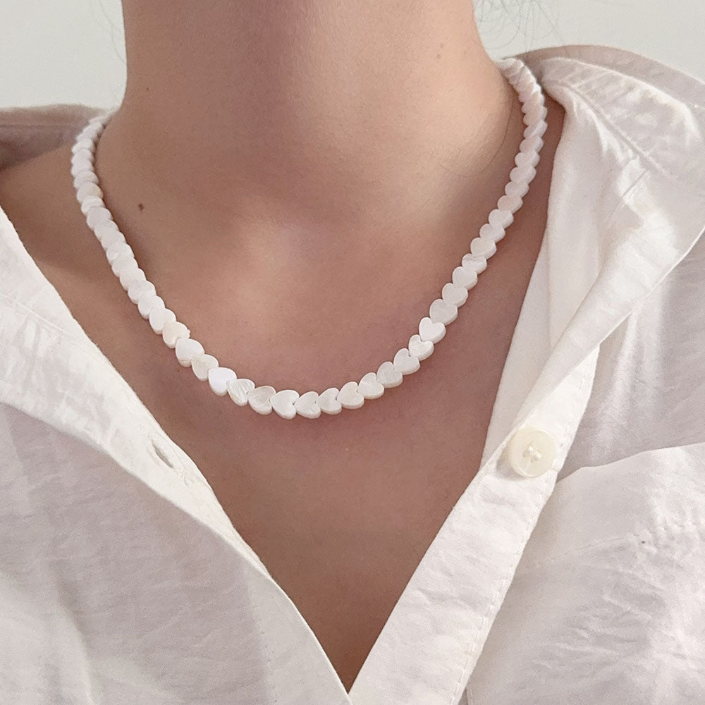 Minimalist Heart Shell Beach Choker Necklace