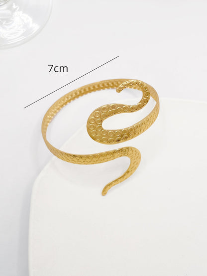Serpentine Geometry Arm Cuff