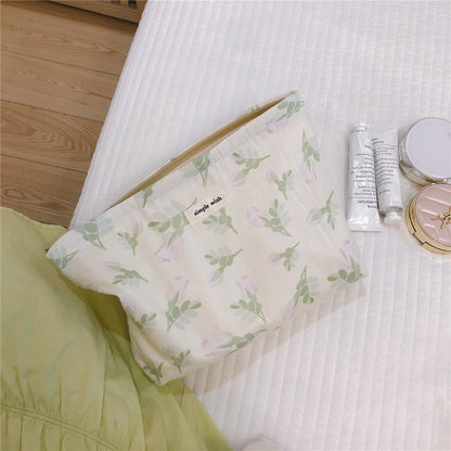 Flower Print Large Capacity Cosmetic Bag
