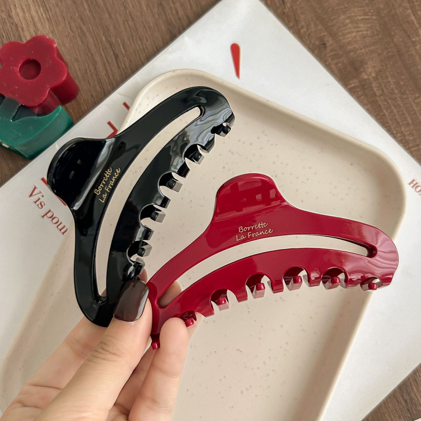 2+Hellow Out Solid Color Hair Clips