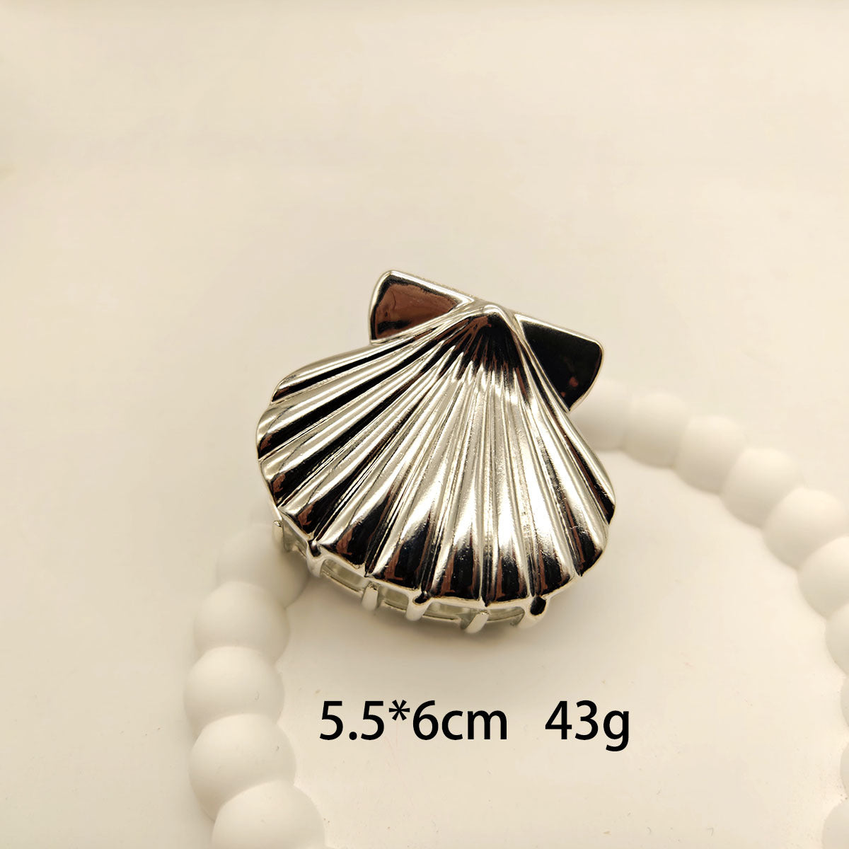 Elegant Striped Scallop Shell Hair Clip