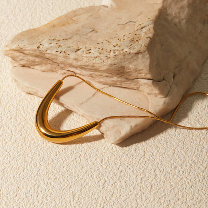 Simple Metal Smile Pendant Necklace