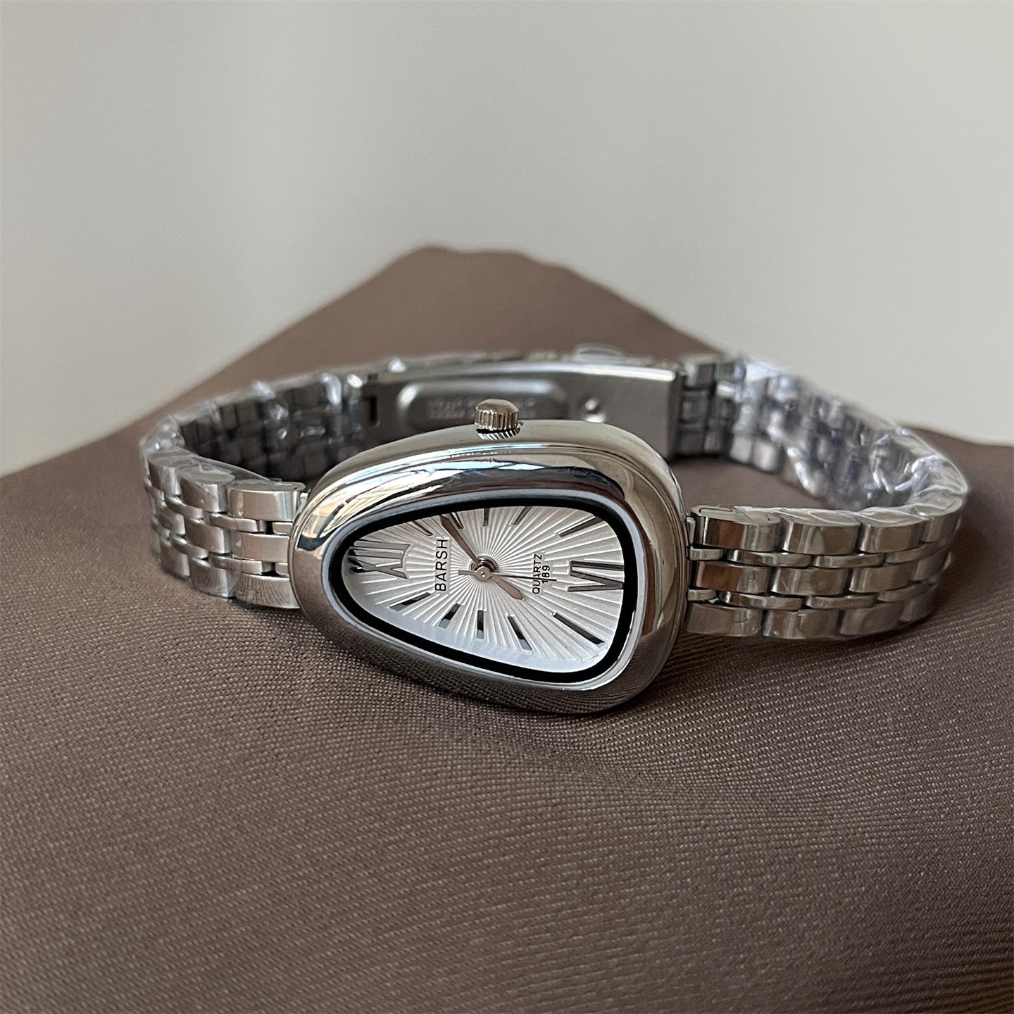 Luxury Snake Head Case Quartz Wrist Watch