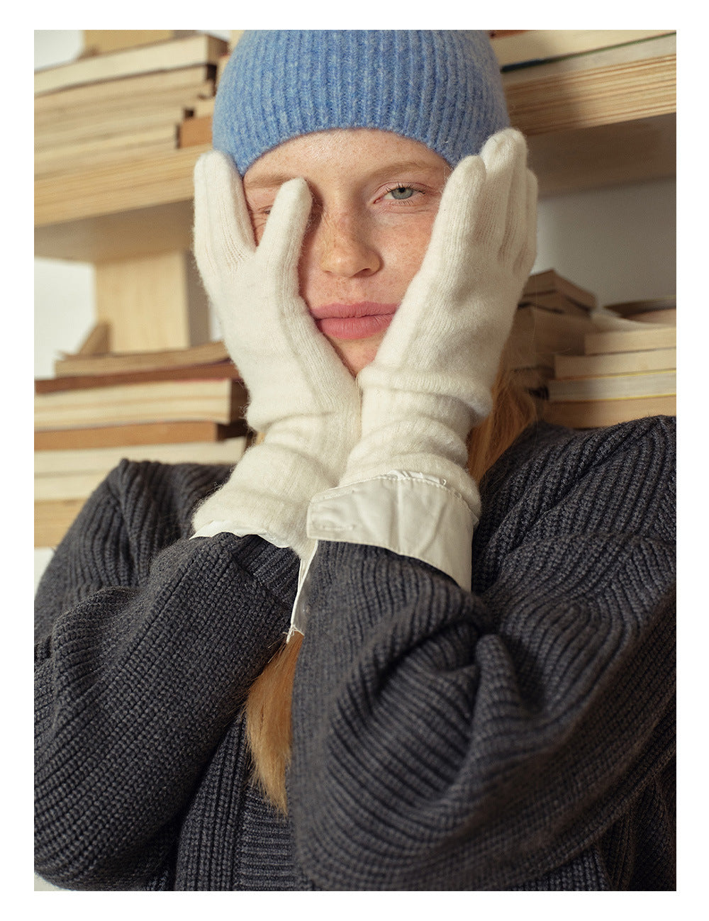 Solid Color Cute Plushed Knit Gloves