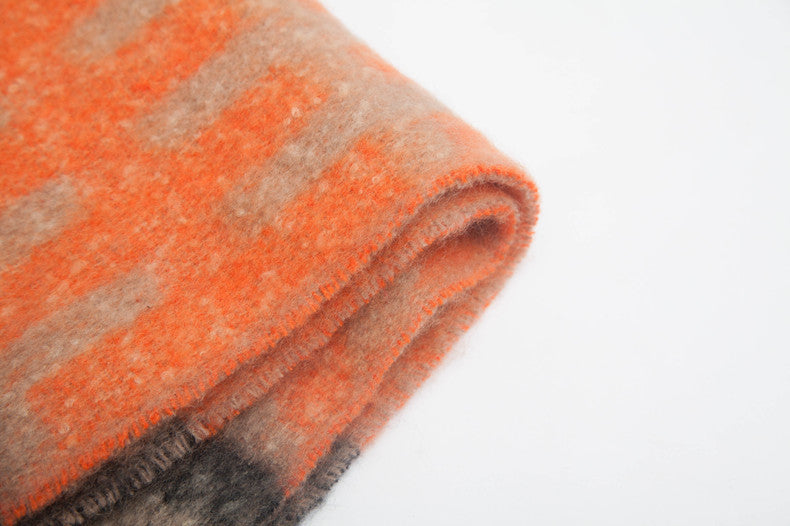 Contrast Color Print Tassel