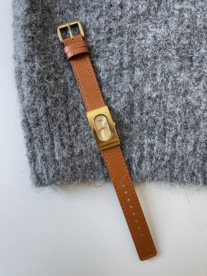 Vintage Leather Strap Gold Tone Quartz Watch