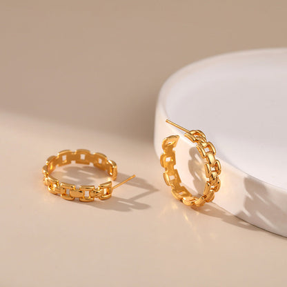 Elegant Hellow Out Simple Stud Earrings