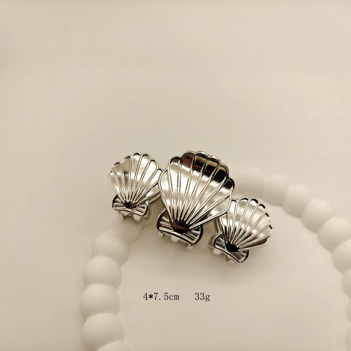 Elegant Striped Scallop Shell Hair Clip