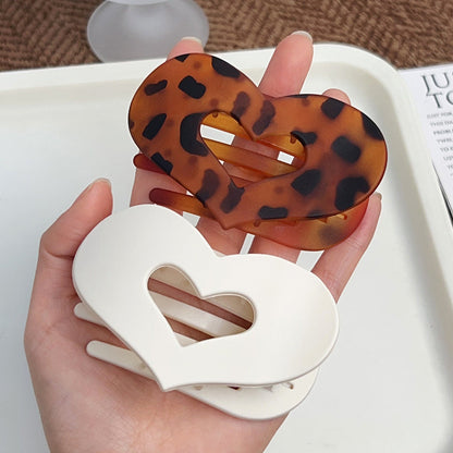 Stylish Flat Hair Heart Claw Clip