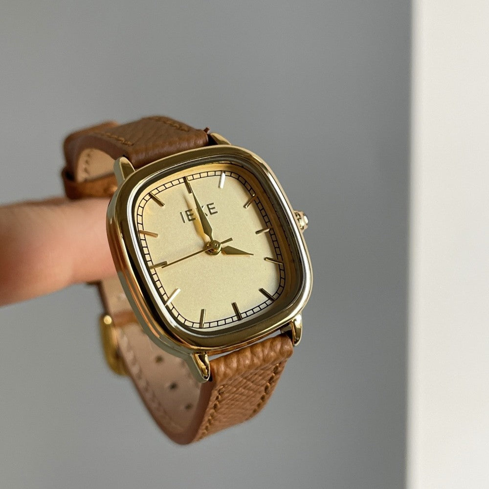 Vintage Leather Strap Gold Tone Quartz Watch