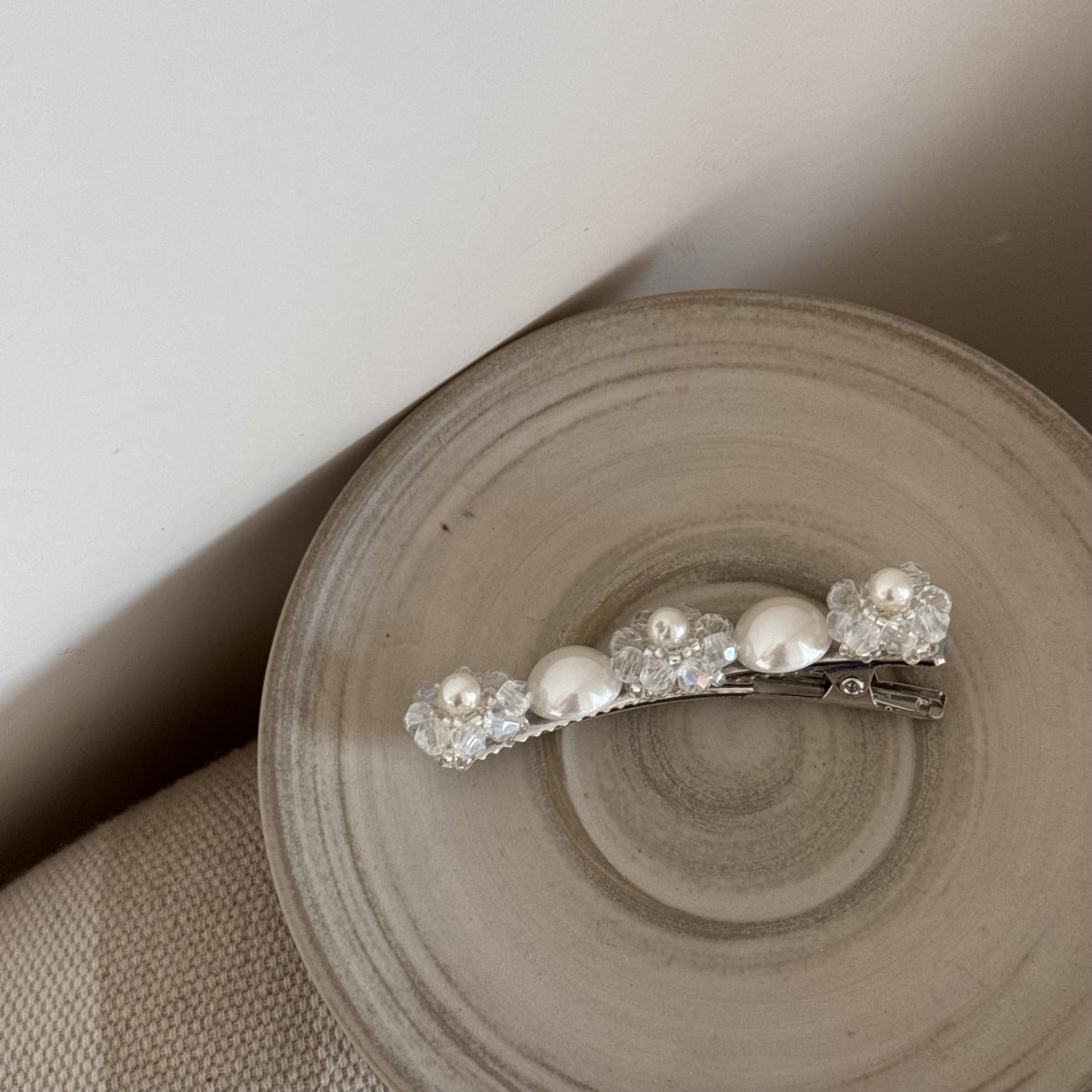 Vintage Pearl Flower Hair Clip