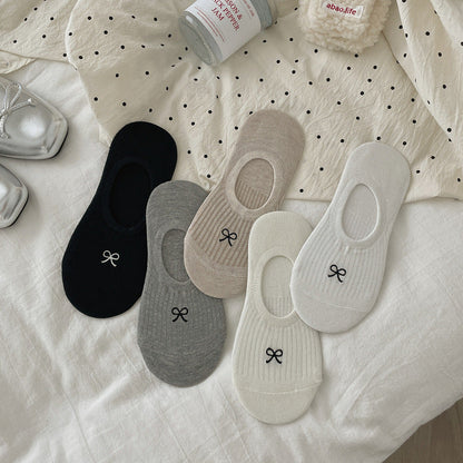 Bow Embroidered Ribbed Ankle Socks